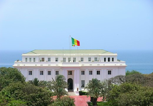 520px-Palais_présidentiel_à_Dakar.jpeg