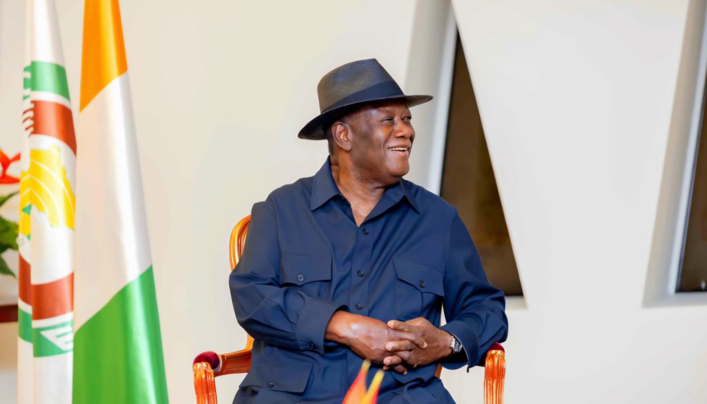 rhdp-alassane-ouattara-preside-une-reunion-des-coordinateurs_qeowrhtubfq