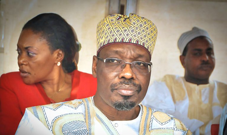 20250409-ass-cameroun-issa-tchiroma-fnsc
