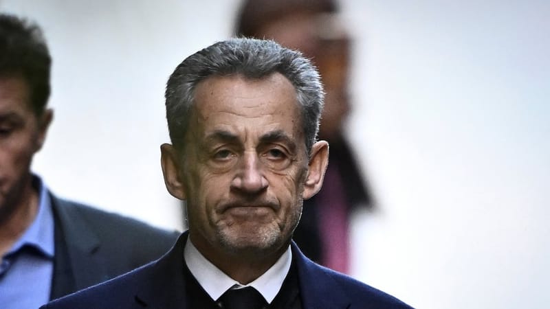 france-s-former-president-nicolas-sarkozy-leaves-his-residence-to-present-himself-to-la-sante-prison-1762609150_ba73fd4047f864f73fd4047f87383fv_